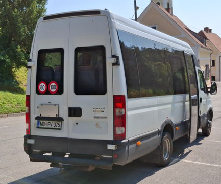 Minibus 